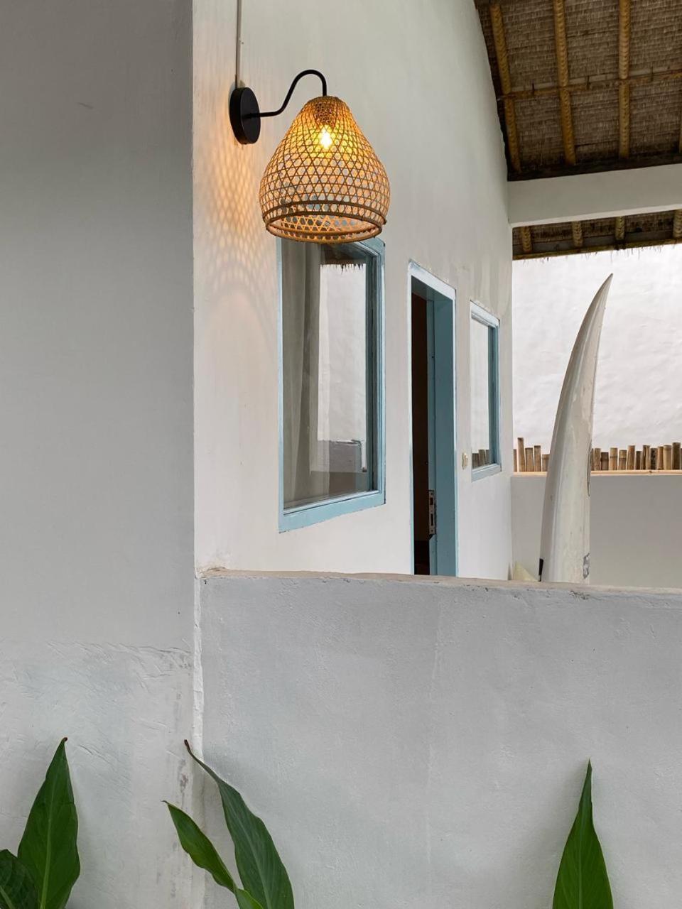 Surf Shack Grupuk Hotel Bumbang Eksteriør billede